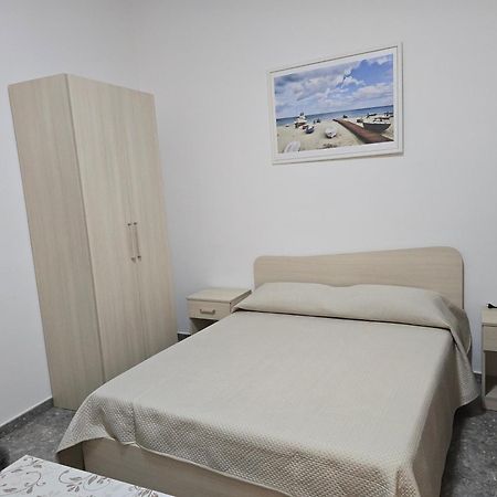 Bed and Breakfast Da Massimo 1 Marina di Schiavonea Exterior foto